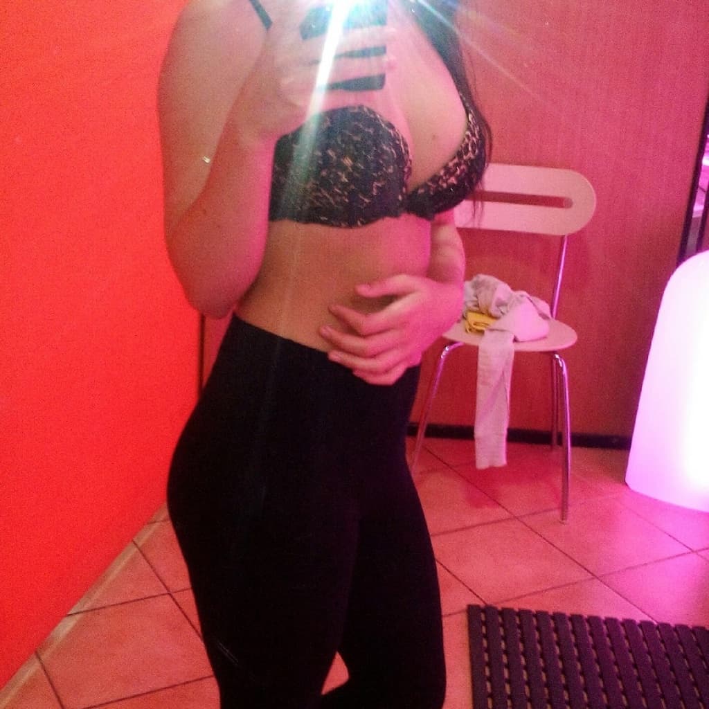 Additional image SexySara98