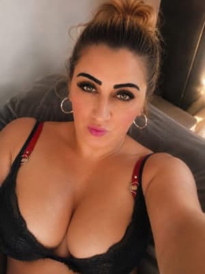 Samantha diskret besuchbar