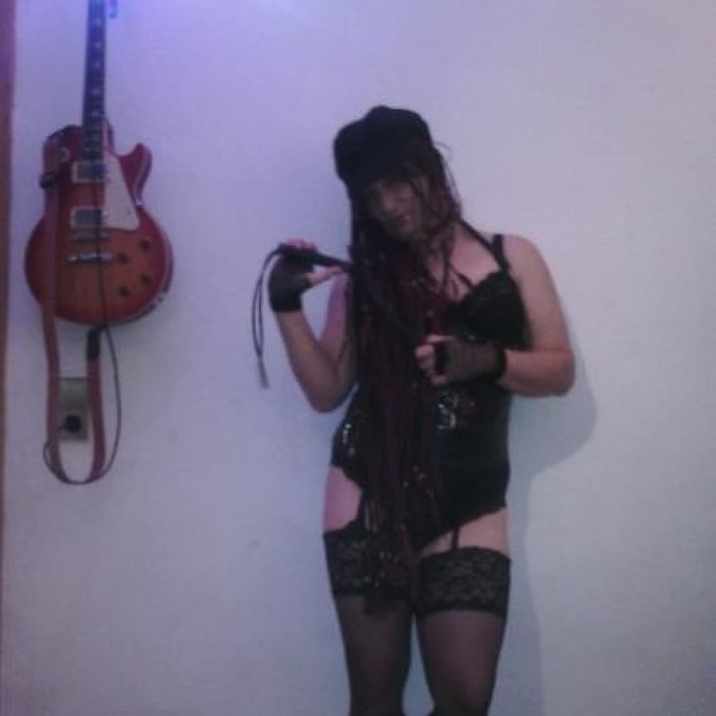 Additional image Angelina