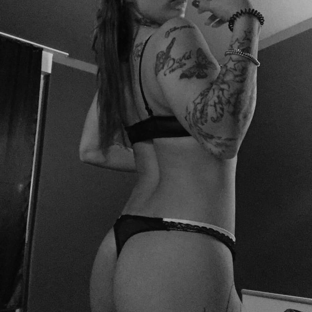 Additional image Sexyinna95