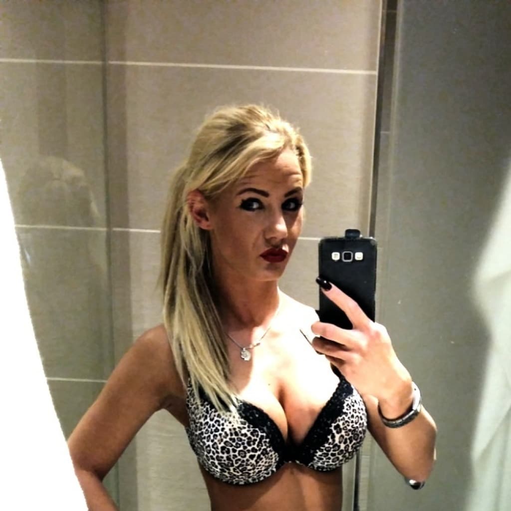 Additional image Sexy-Tina-20